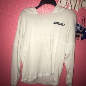 White pullover